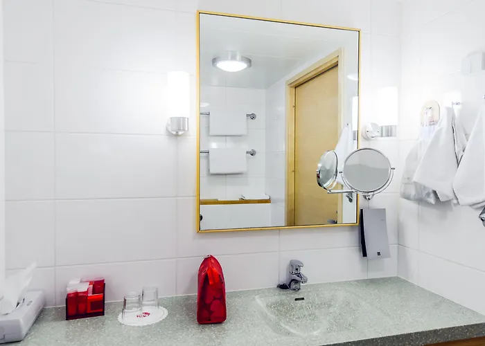 Original Sokos Tapiola Garden Hotel 4*