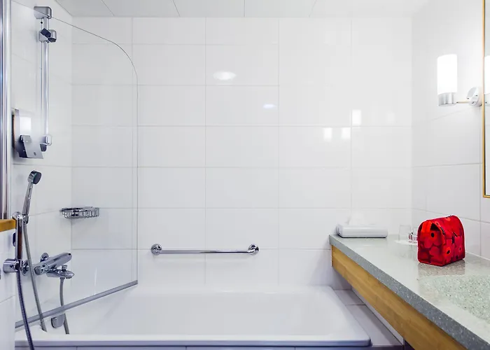 Original Sokos Tapiola Garden Ξενοδοχείο Εσπού